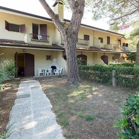 Belvilla By Oyo Spacious With Private Garden Villa *