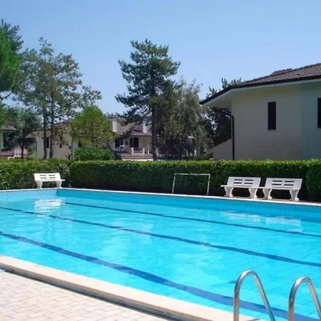 Belvilla By Oyo Spacious With Private Garden *