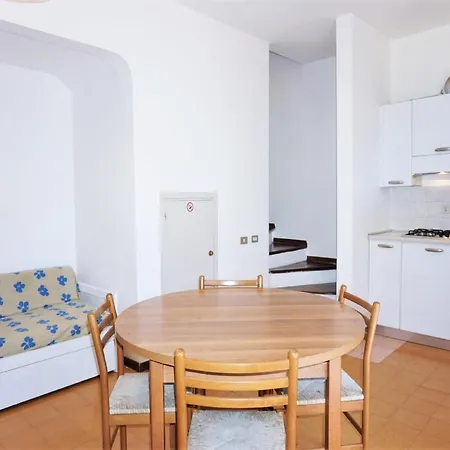 Villa Belvilla By Oyo Spacious With Private Garden Porto Santa Margherita di Caorle